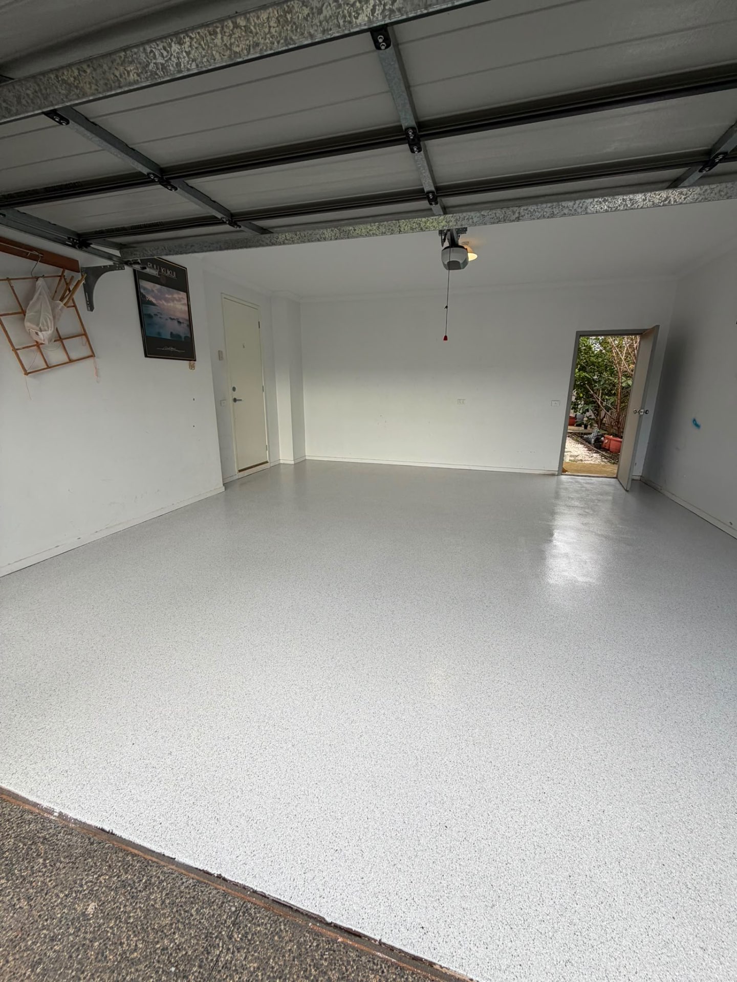 industrial-solid-colour-epoxy-floor-toronto